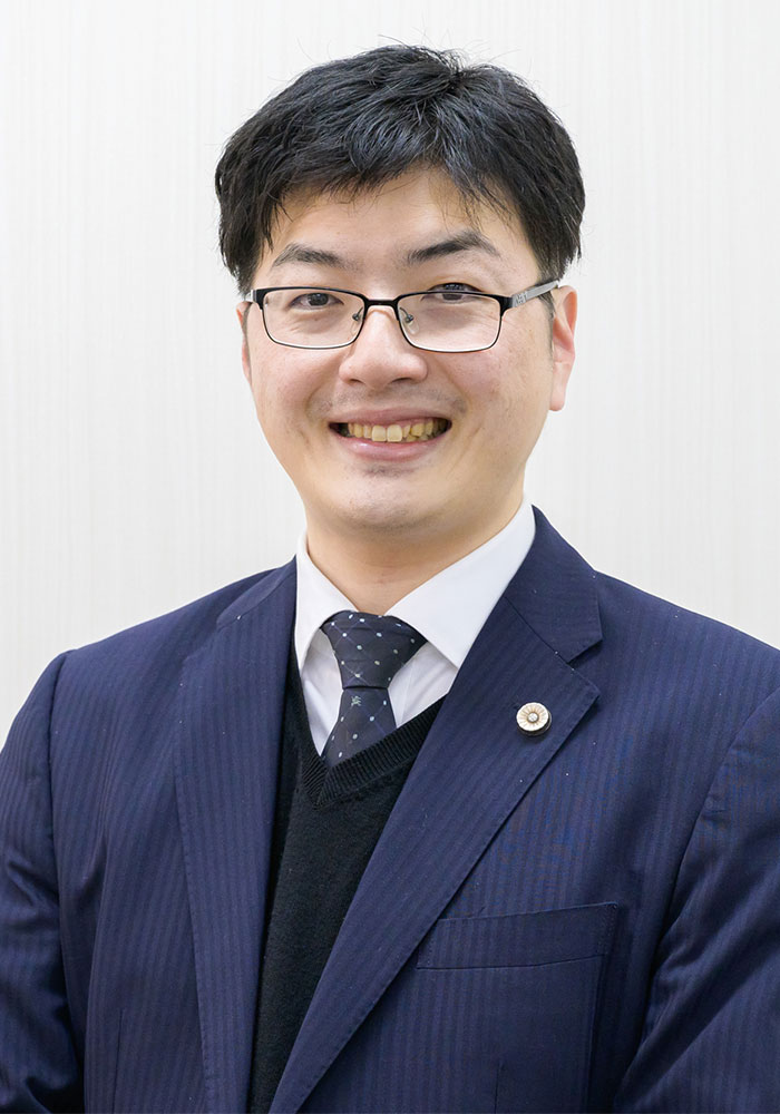 弁護士　野条 健人